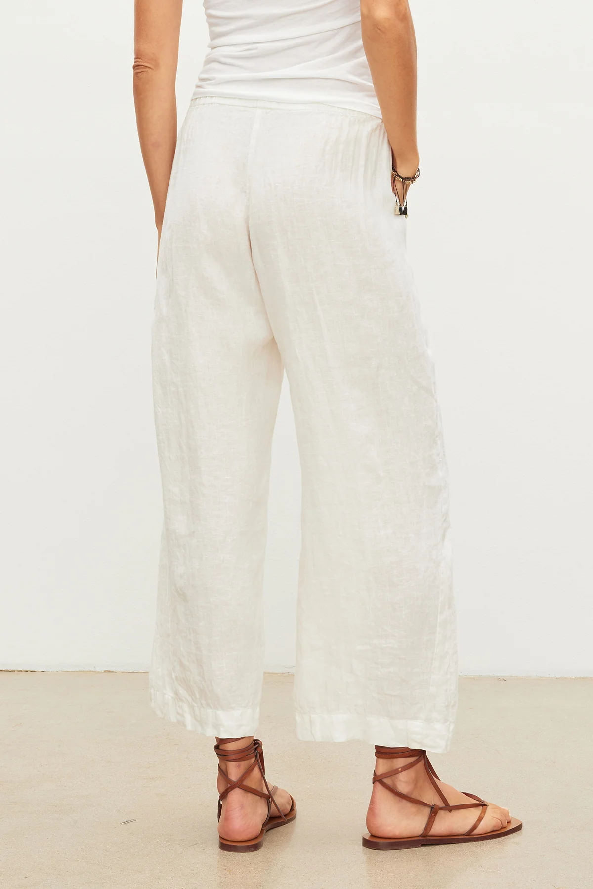 LOLA LINEN TROUSER IN CHALK - Image 3